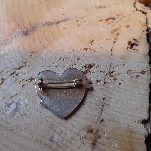 Vintage Enamel Jewelry Lot: Tulip Earrings, Fan & Heart Pins - Picture 13 of 16